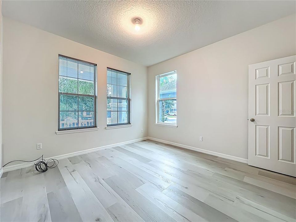 В аренду: $4,000 (5 спален, 3 ванн, 3919 Квадратных фут)