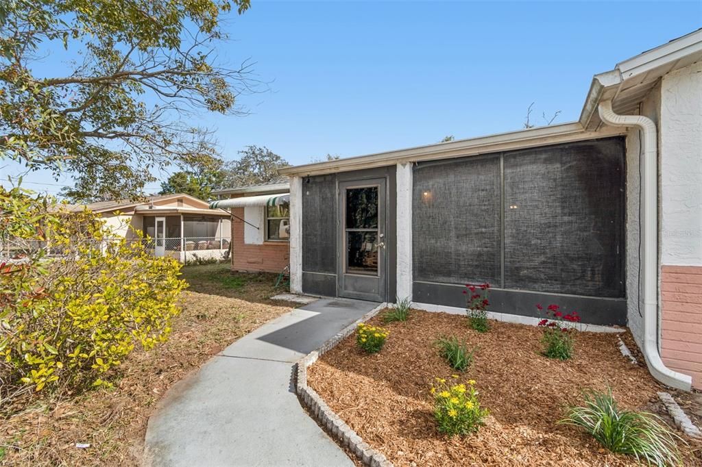 待售: $250,000 (4 贝兹, 2 浴室, 1756 平方英尺)