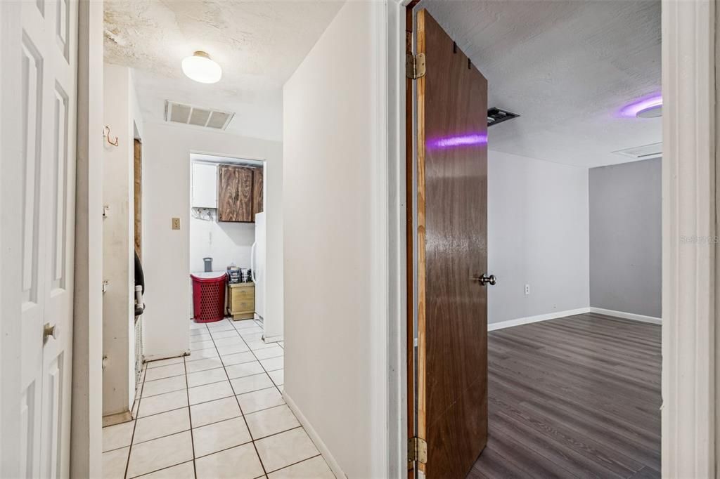 待售: $250,000 (4 贝兹, 2 浴室, 1756 平方英尺)