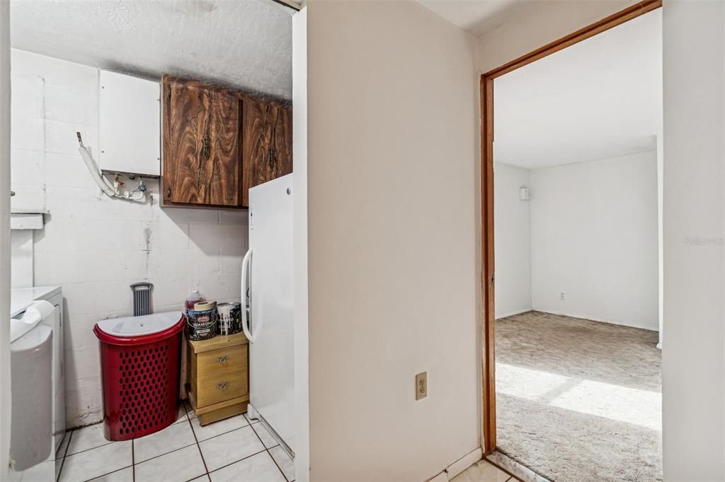 待售: $250,000 (4 贝兹, 2 浴室, 1756 平方英尺)