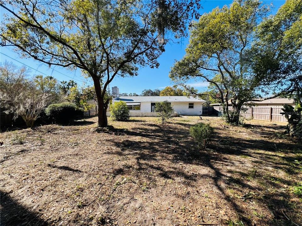 待售: $250,000 (4 贝兹, 2 浴室, 1756 平方英尺)