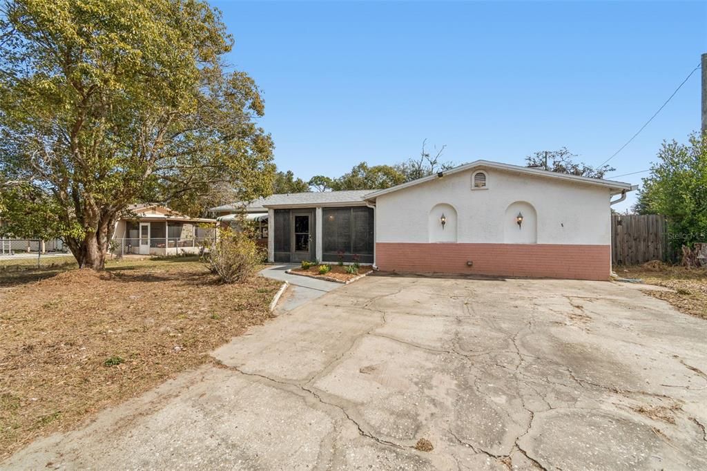 待售: $250,000 (4 贝兹, 2 浴室, 1756 平方英尺)