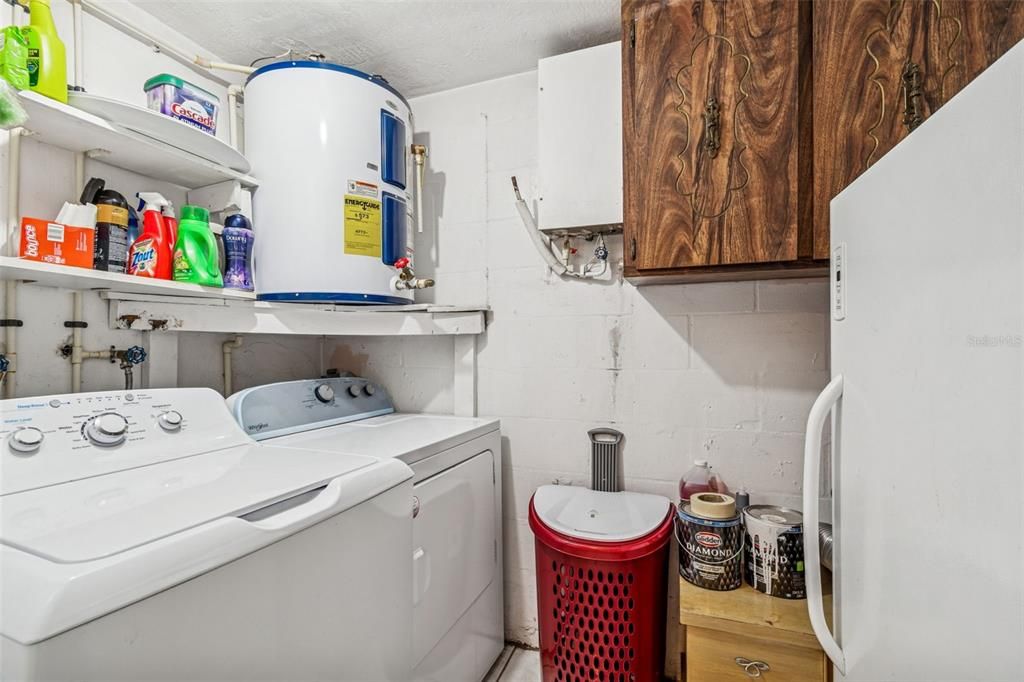 待售: $250,000 (4 贝兹, 2 浴室, 1756 平方英尺)