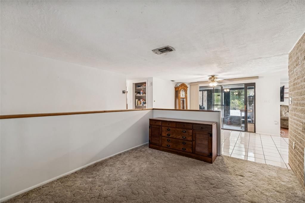 待售: $250,000 (4 贝兹, 2 浴室, 1756 平方英尺)