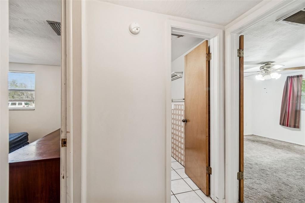 待售: $250,000 (4 贝兹, 2 浴室, 1756 平方英尺)