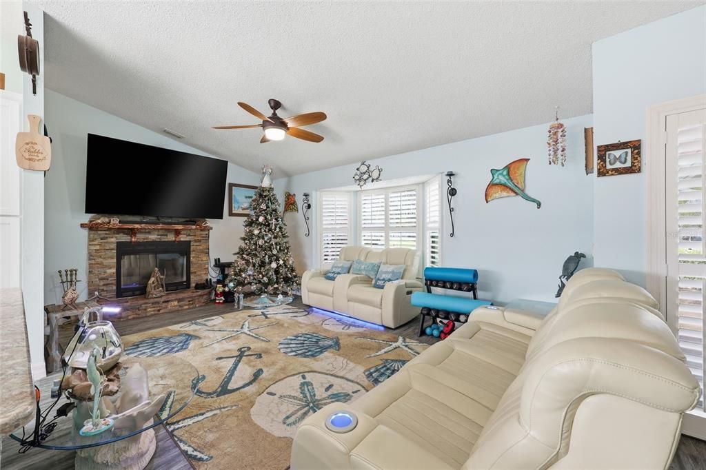 For Sale: $620,000 (3 beds, 2 baths, 1631 Square Feet)