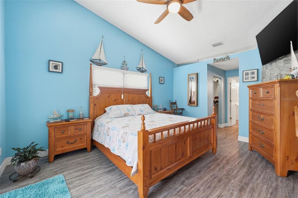 For Sale: $620,000 (3 beds, 2 baths, 1631 Square Feet)