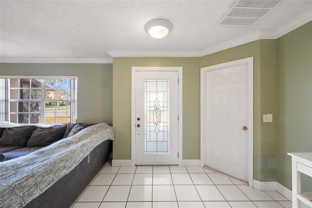 En Venta: $350,000 (3 camas, 2 baños, 1559 Pies cuadrados)