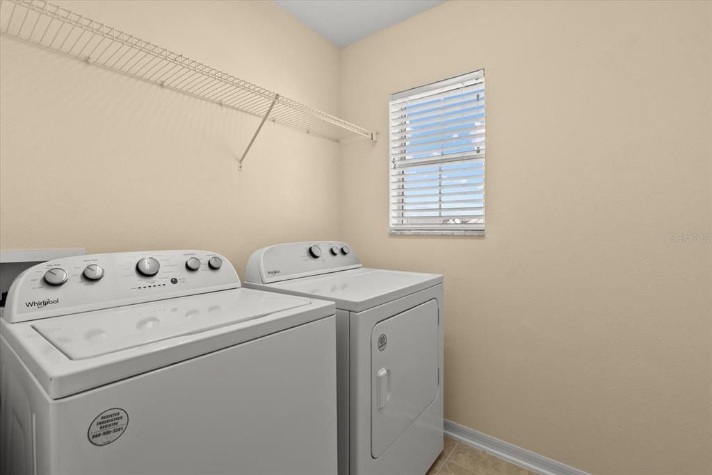 На продажу: $340,000 (3 спален, 2 ванн, 1572 Квадратных фут)