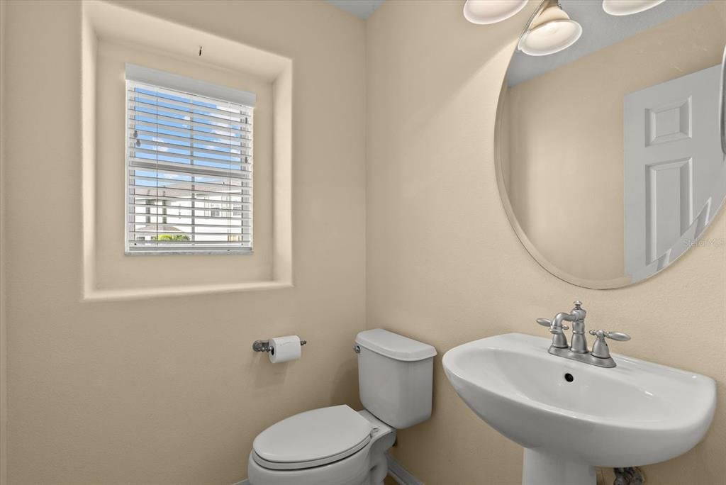 На продажу: $340,000 (3 спален, 2 ванн, 1572 Квадратных фут)