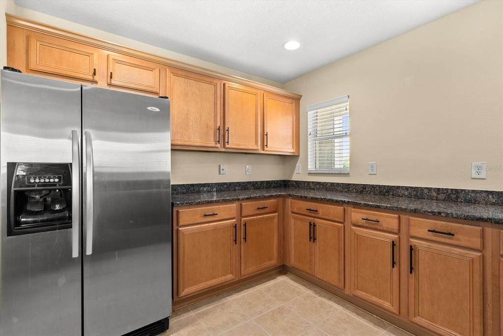 На продажу: $340,000 (3 спален, 2 ванн, 1572 Квадратных фут)