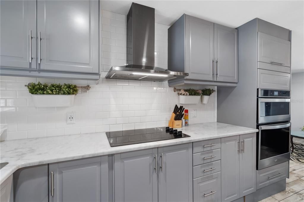 For Sale: $499,900 (3 beds, 2 baths, 1592 Square Feet)