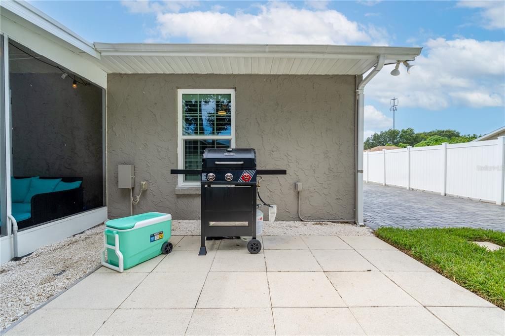 For Sale: $499,900 (3 beds, 2 baths, 1592 Square Feet)