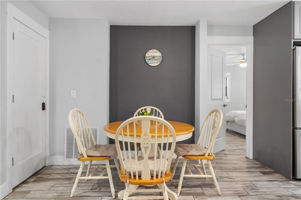 For Sale: $499,900 (3 beds, 2 baths, 1592 Square Feet)