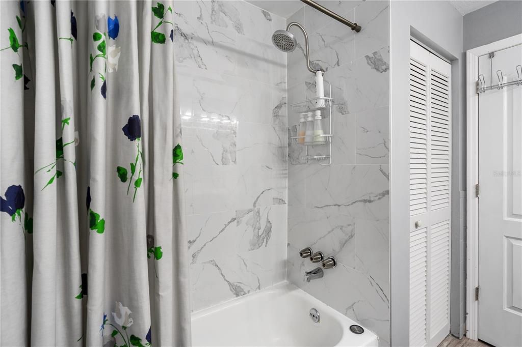 For Sale: $499,900 (3 beds, 2 baths, 1592 Square Feet)