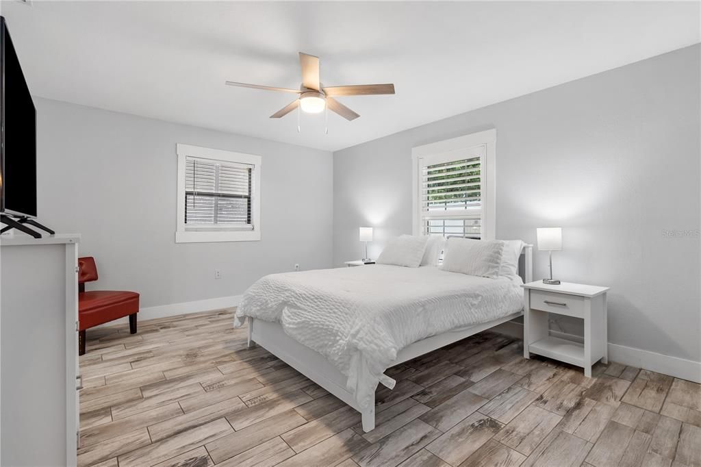 For Sale: $499,900 (3 beds, 2 baths, 1592 Square Feet)