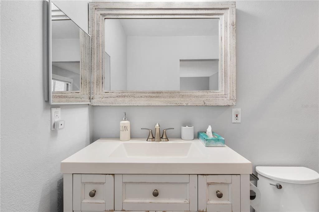 For Sale: $499,900 (3 beds, 2 baths, 1592 Square Feet)