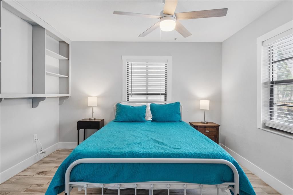 For Sale: $499,900 (3 beds, 2 baths, 1592 Square Feet)