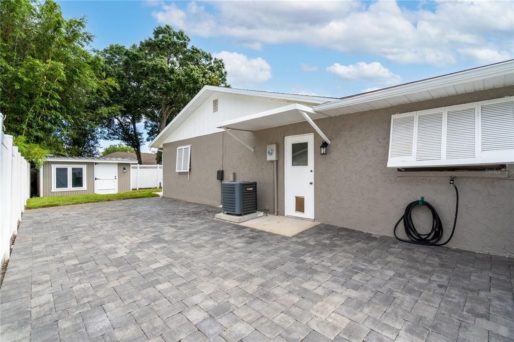 For Sale: $499,900 (3 beds, 2 baths, 1592 Square Feet)