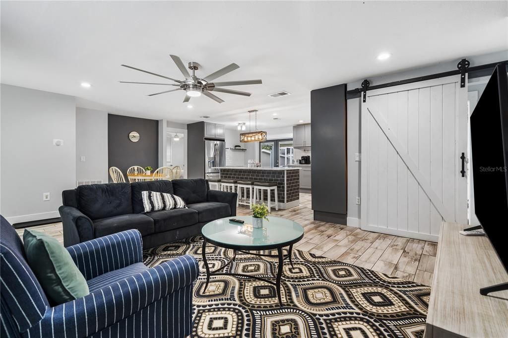 For Sale: $499,900 (3 beds, 2 baths, 1592 Square Feet)