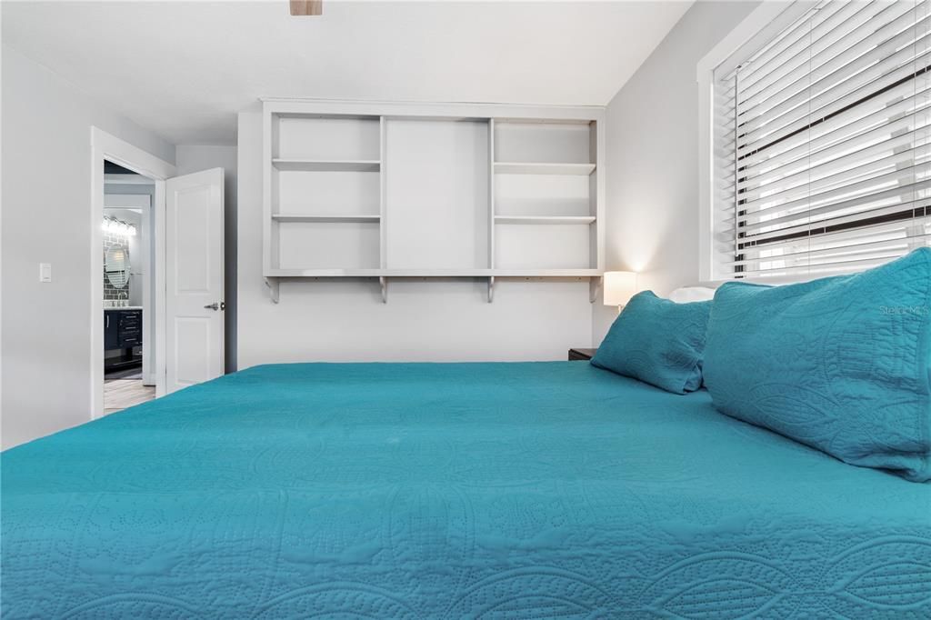 For Sale: $499,900 (3 beds, 2 baths, 1592 Square Feet)