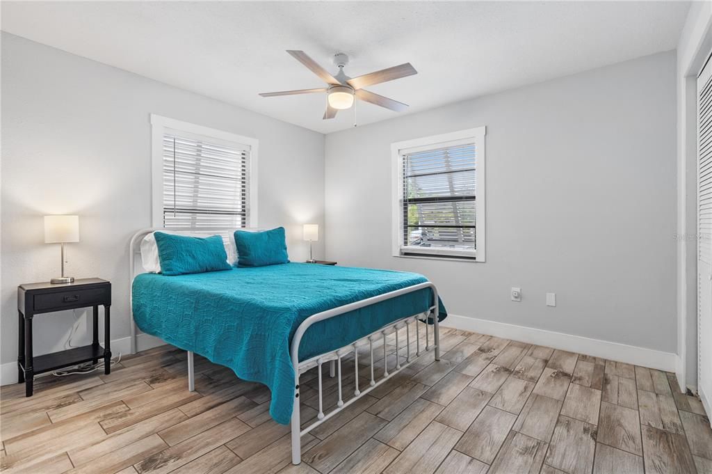 For Sale: $499,900 (3 beds, 2 baths, 1592 Square Feet)