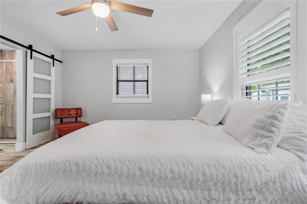 For Sale: $499,900 (3 beds, 2 baths, 1592 Square Feet)