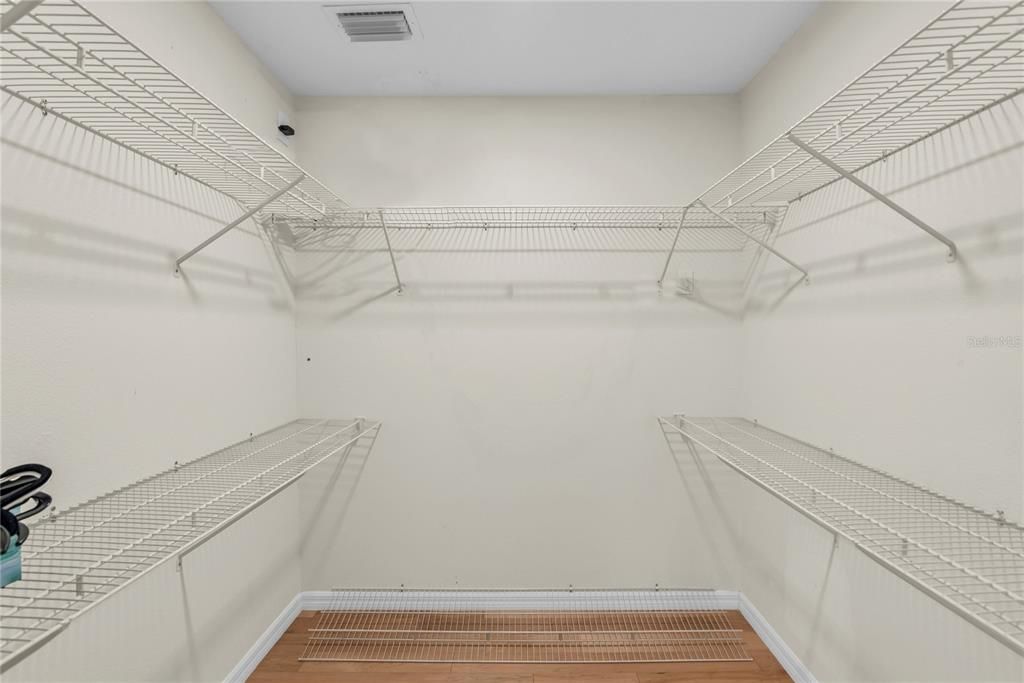 待售: $439,900 (4 贝兹, 3 浴室, 2111 平方英尺)