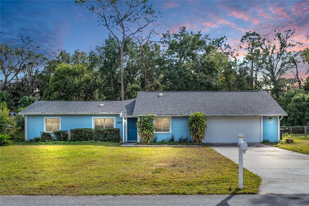 待售: $439,900 (4 贝兹, 3 浴室, 2111 平方英尺)