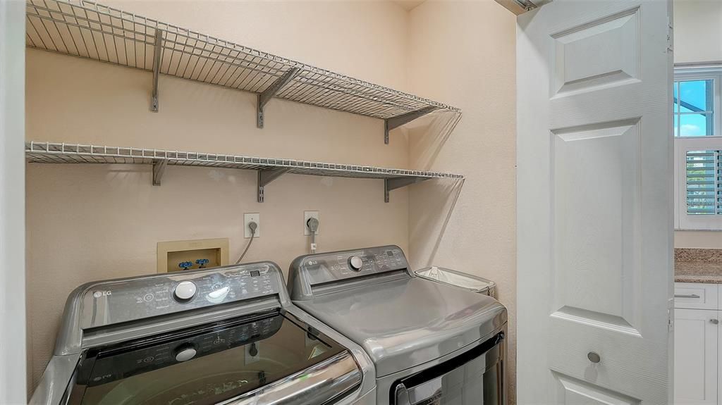 待售: $973,750 (3 贝兹, 3 浴室, 2073 平方英尺)