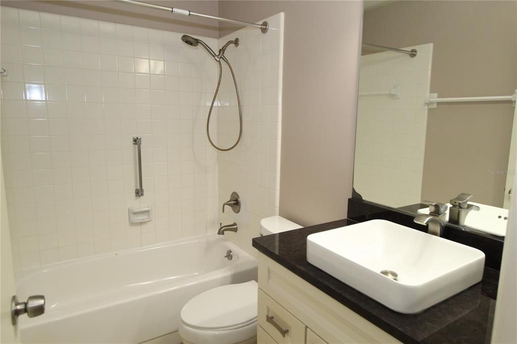 For Rent: $1,900 (2 beds, 2 baths, 1245 Square Feet)