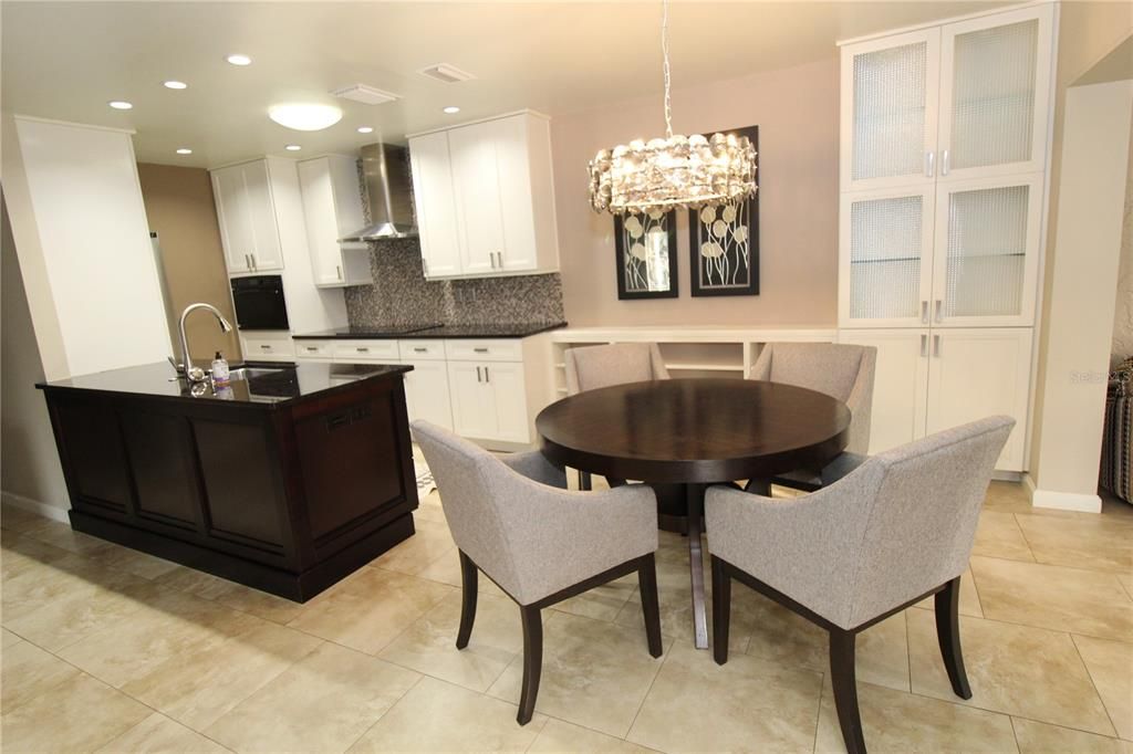 For Rent: $1,900 (2 beds, 2 baths, 1245 Square Feet)