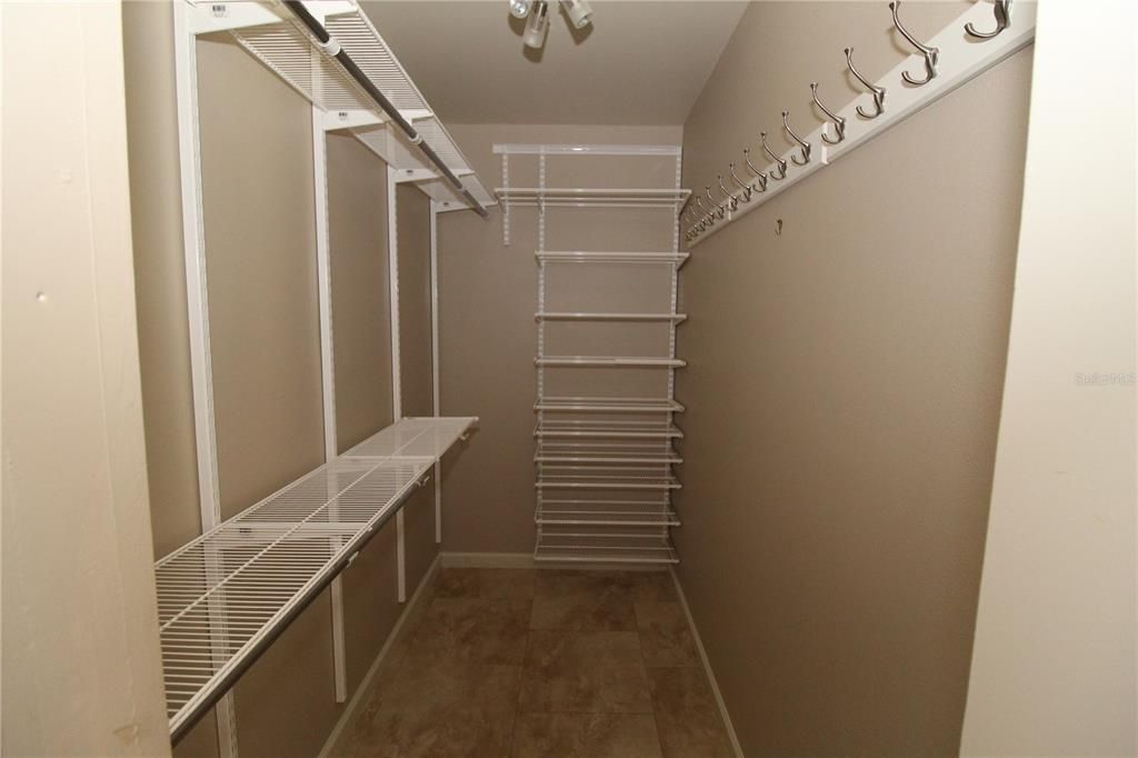 For Rent: $1,900 (2 beds, 2 baths, 1245 Square Feet)