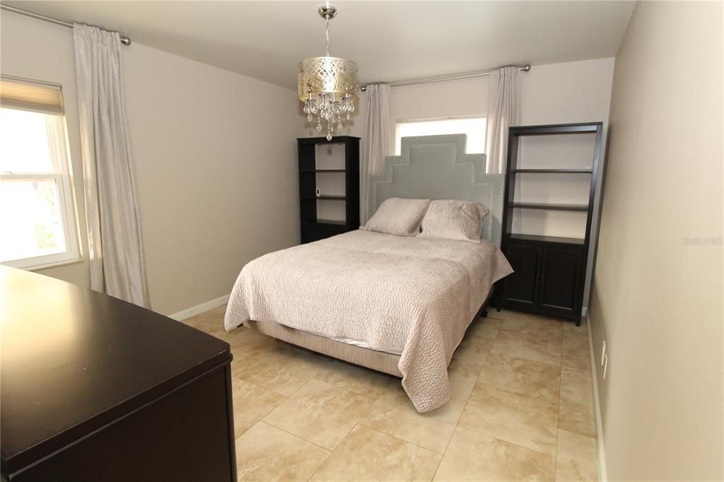 For Rent: $1,900 (2 beds, 2 baths, 1245 Square Feet)