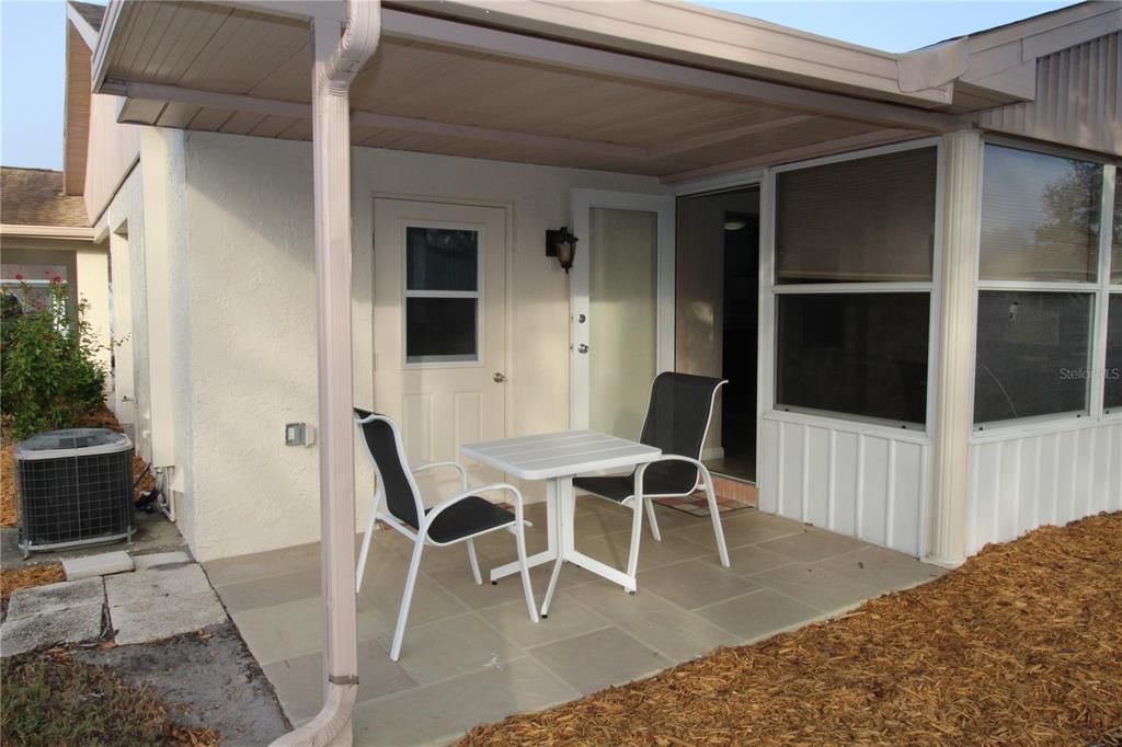 For Rent: $1,900 (2 beds, 2 baths, 1245 Square Feet)