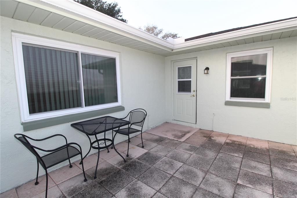 For Rent: $1,850 (2 beds, 2 baths, 1448 Square Feet)