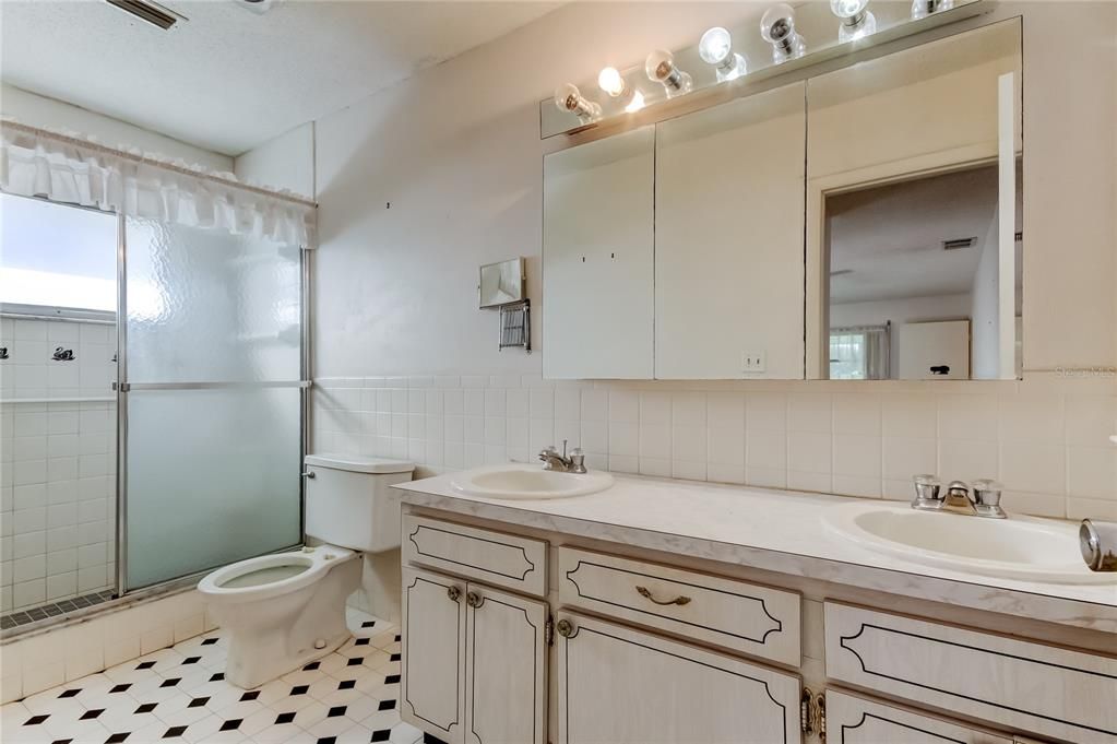 待售: $320,000 (3 贝兹, 2 浴室, 1750 平方英尺)