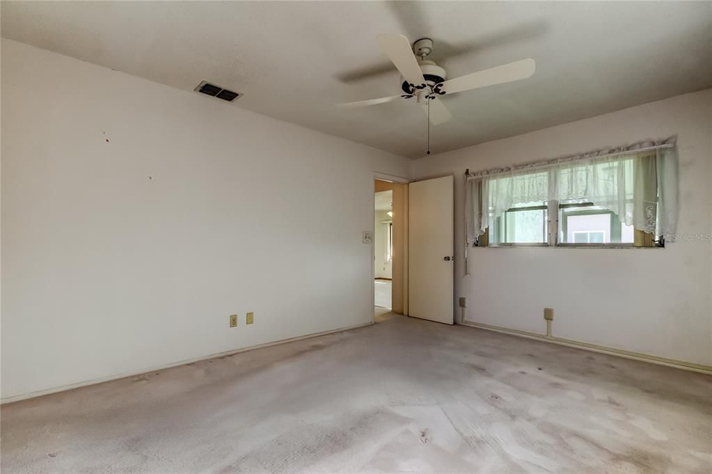 待售: $320,000 (3 贝兹, 2 浴室, 1750 平方英尺)