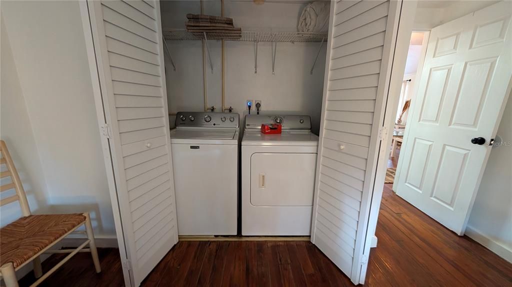 На продажу: $379,000 (3 спален, 1 ванн, 1332 Квадратных фут)