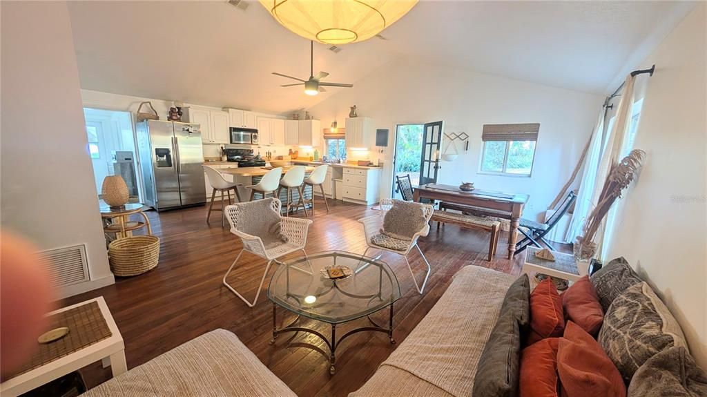 En Venta: $379,000 (3 camas, 1 baños, 1332 Pies cuadrados)