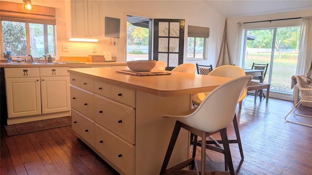 En Venta: $379,000 (3 camas, 1 baños, 1332 Pies cuadrados)