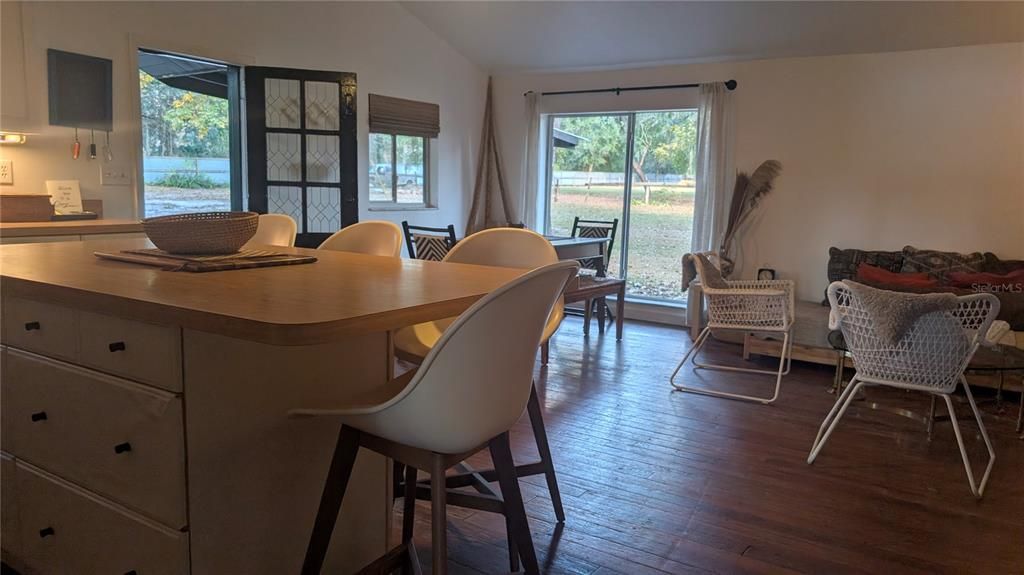 En Venta: $379,000 (3 camas, 1 baños, 1332 Pies cuadrados)