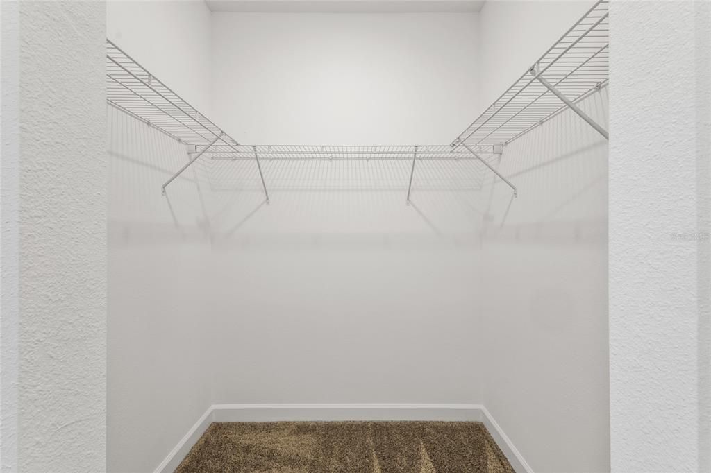 For Rent: $3,895 (6 beds, 5 baths, 3275 Square Feet)