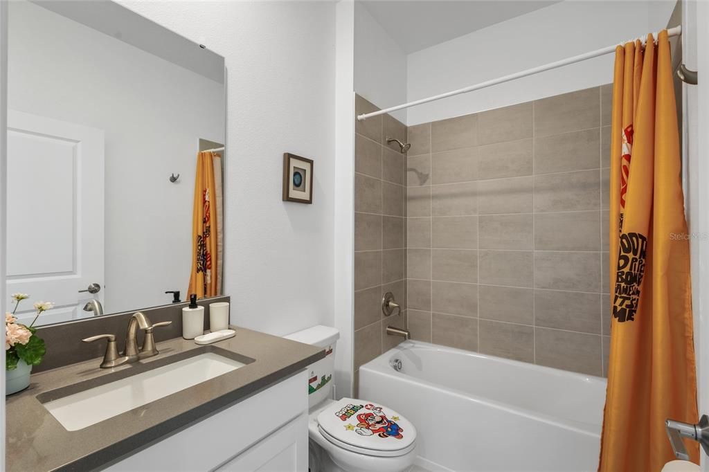 For Rent: $3,895 (6 beds, 5 baths, 3275 Square Feet)