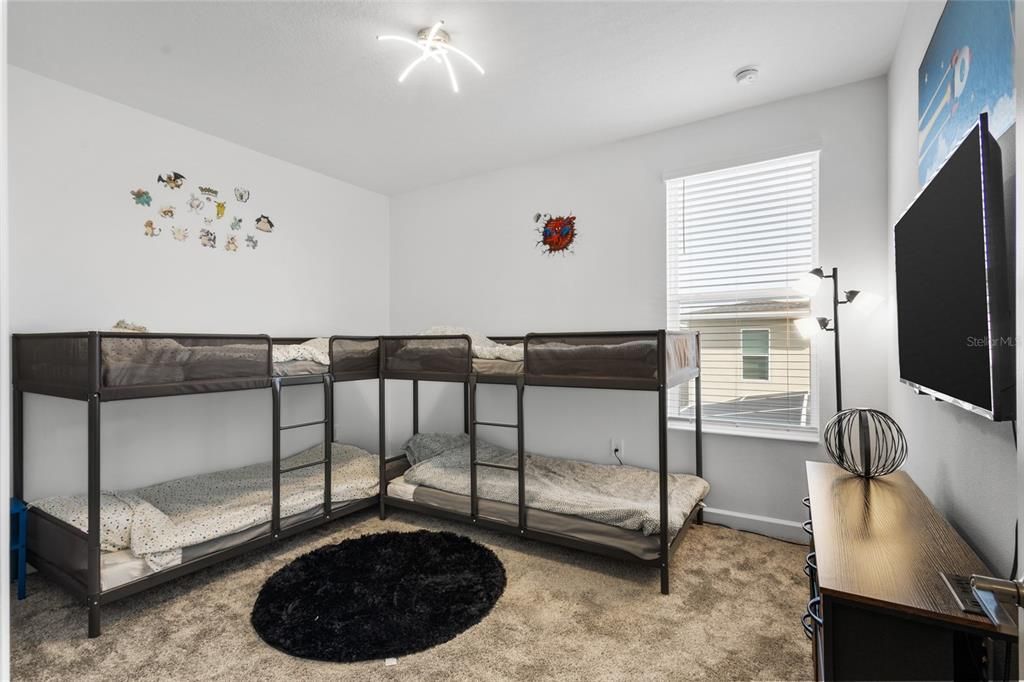 For Rent: $3,895 (6 beds, 5 baths, 3275 Square Feet)