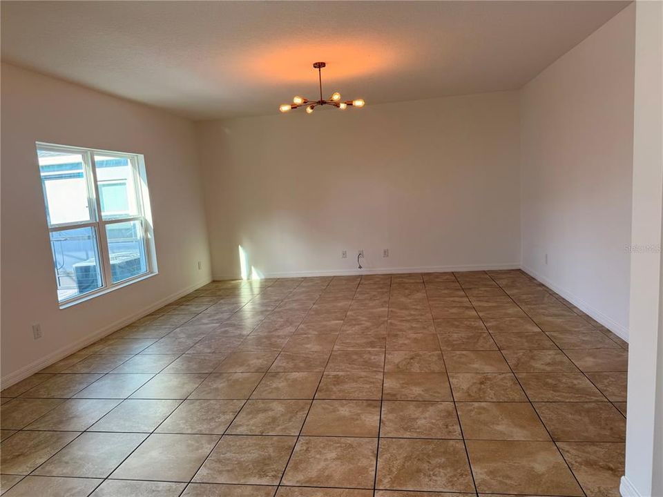 En Renta: $3,500 (5 camas, 2 baños, 2607 Pies cuadrados)