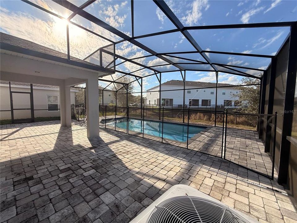 En Renta: $3,500 (5 camas, 2 baños, 2607 Pies cuadrados)