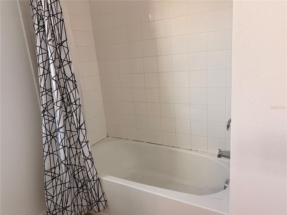 En Renta: $3,500 (5 camas, 2 baños, 2607 Pies cuadrados)