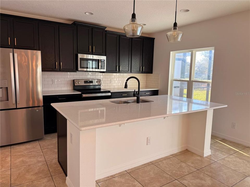 En Renta: $3,500 (5 camas, 2 baños, 2607 Pies cuadrados)