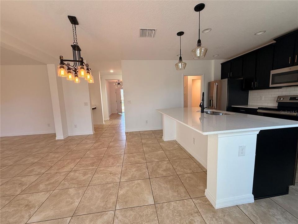 En Renta: $3,500 (5 camas, 2 baños, 2607 Pies cuadrados)